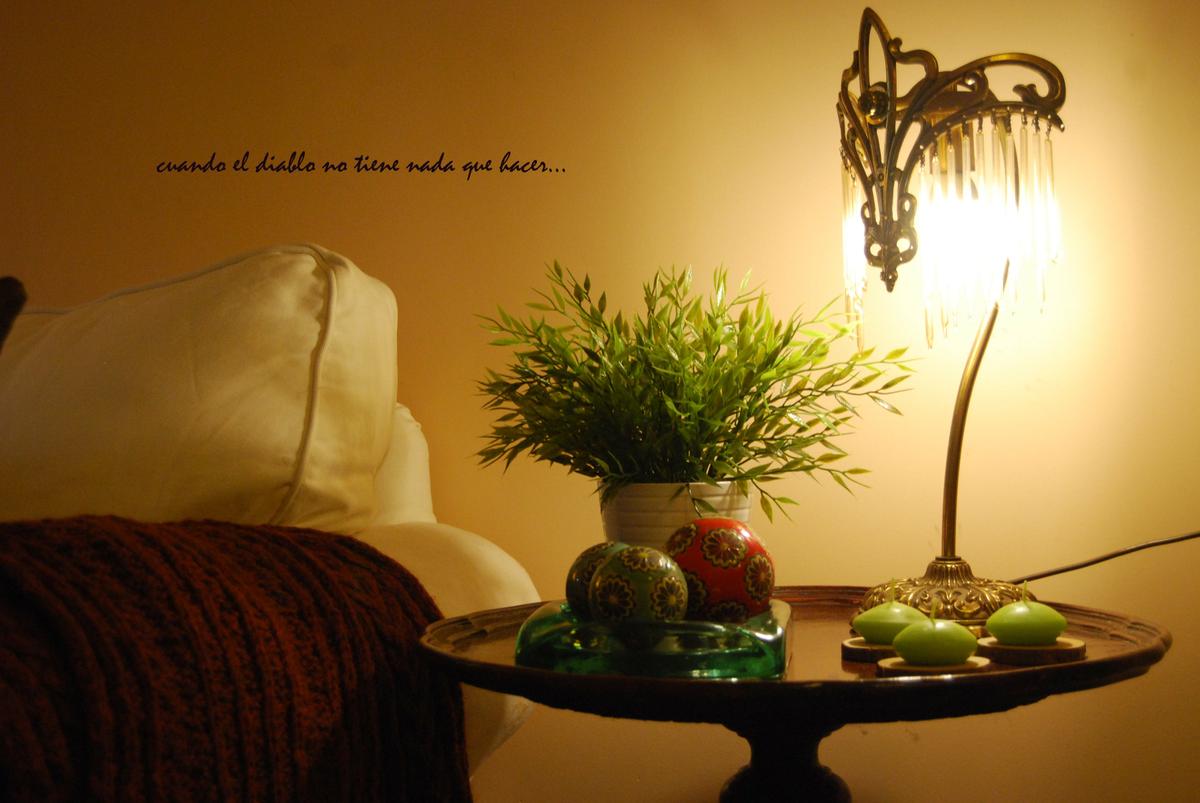 Detalle mesita del salón