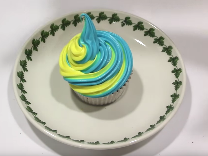 rainbow_cupcake3