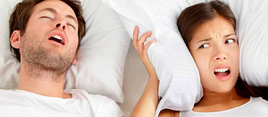 Cómo evitar roncar por la noche