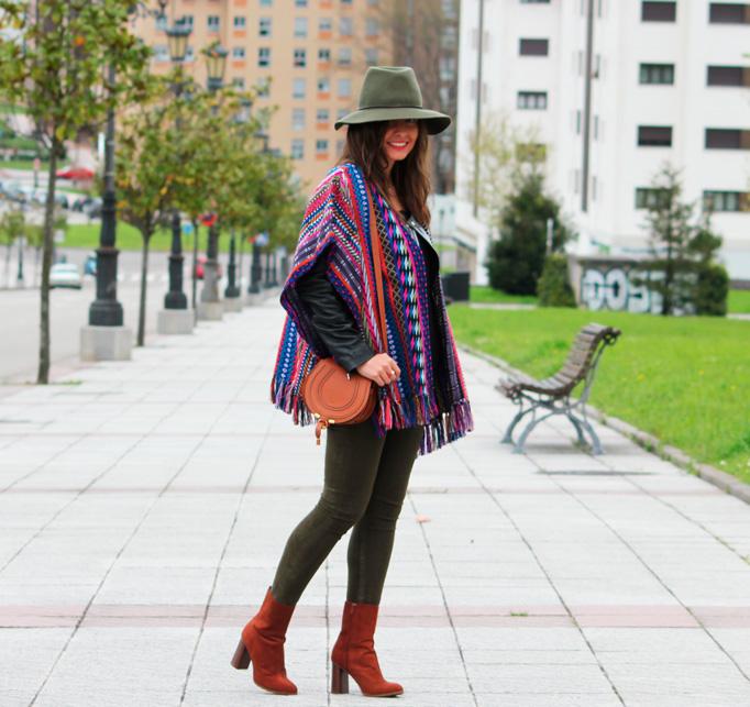 poncho4
