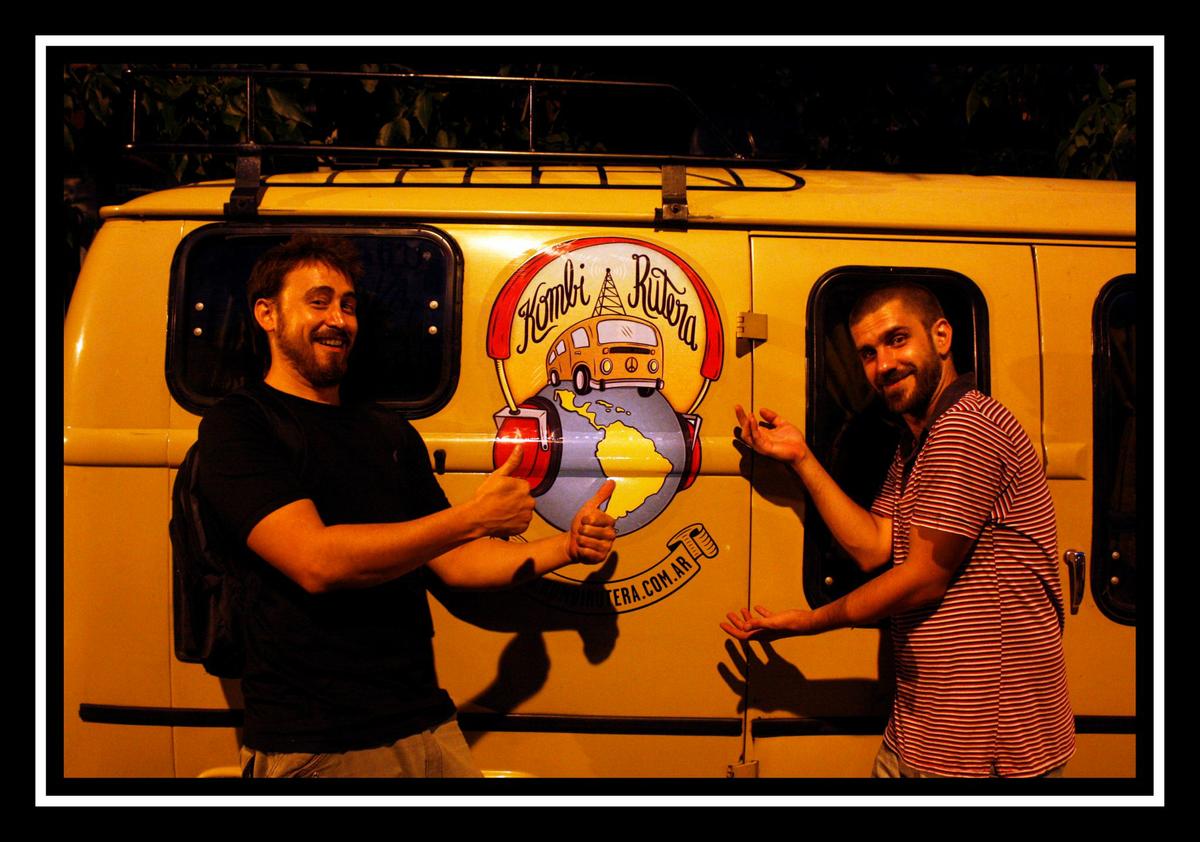 Pablo y Martín creadores e ilustradores del Logo