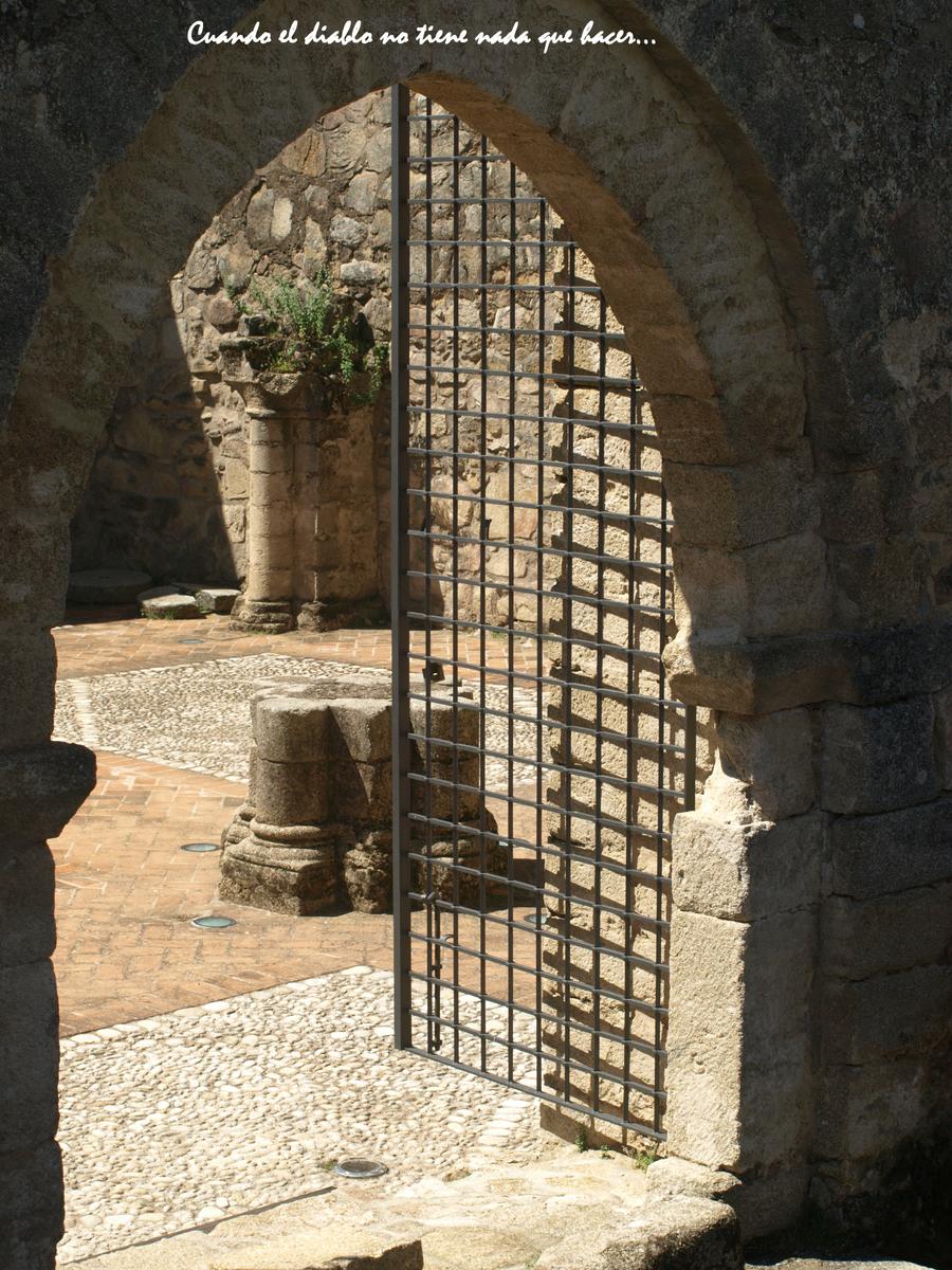 Vista desde la puerta lateral
