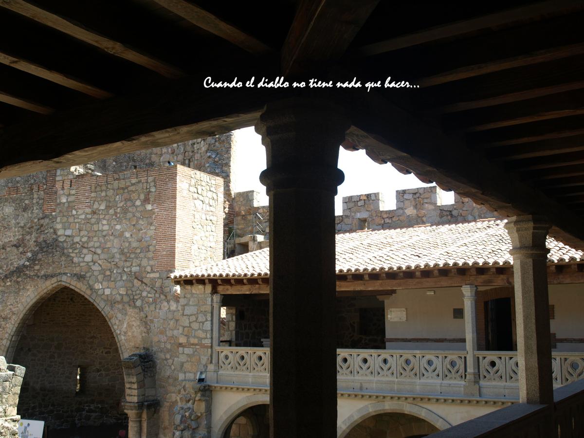 Vista desde la planta superior del patio de armas