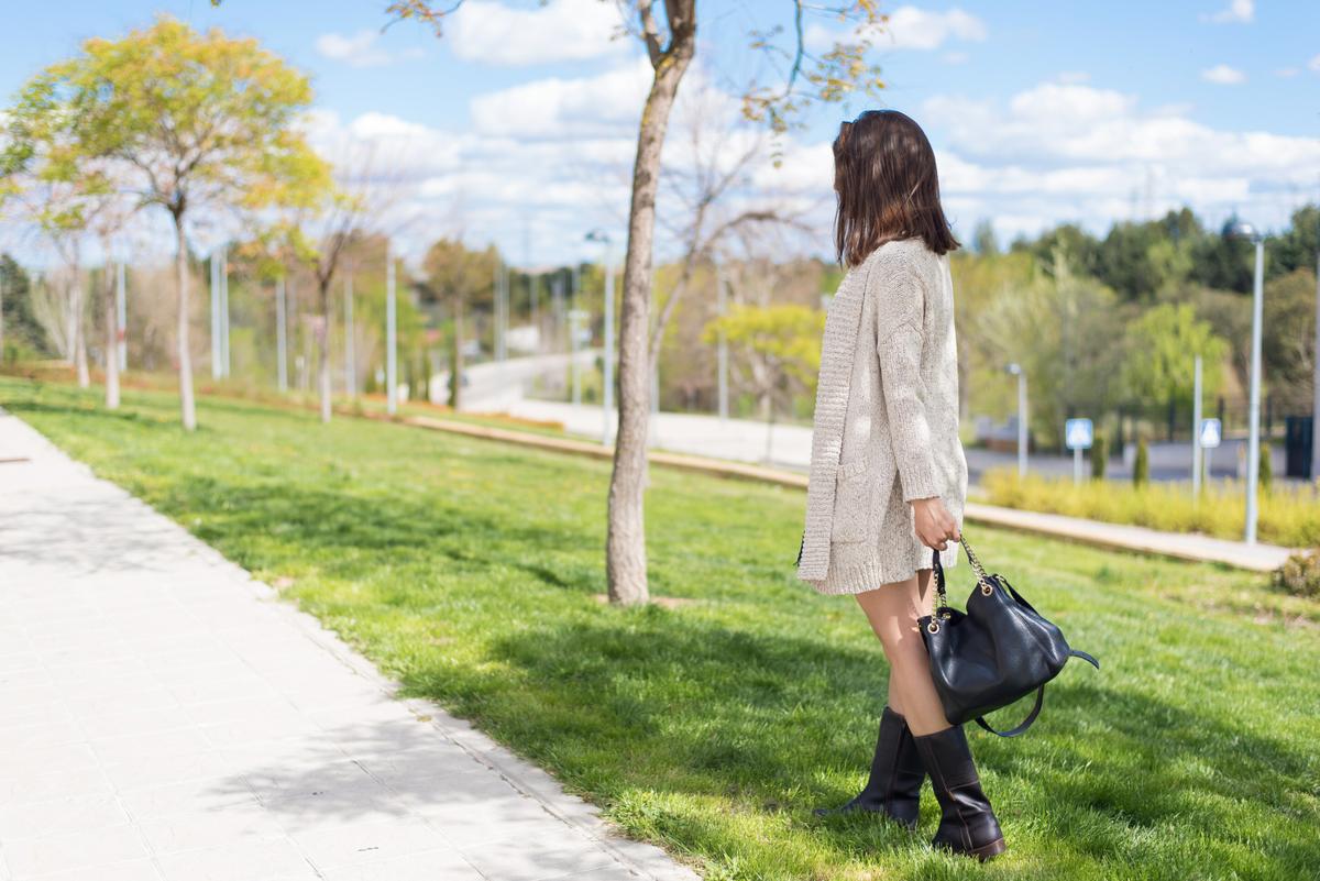 look casual con botas rocieras