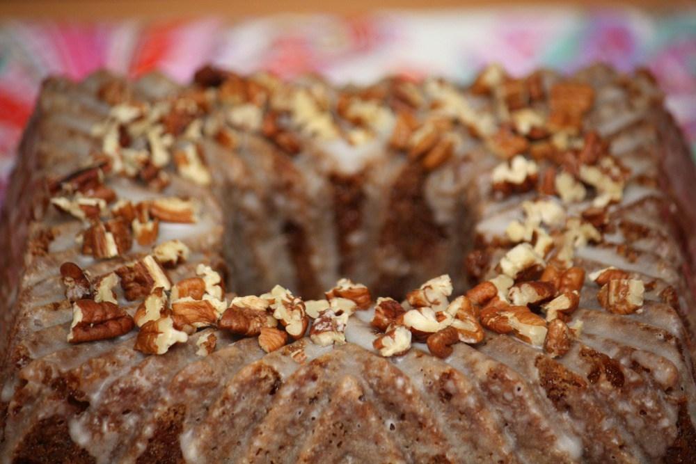 Bundt cake de manzanas y nueces