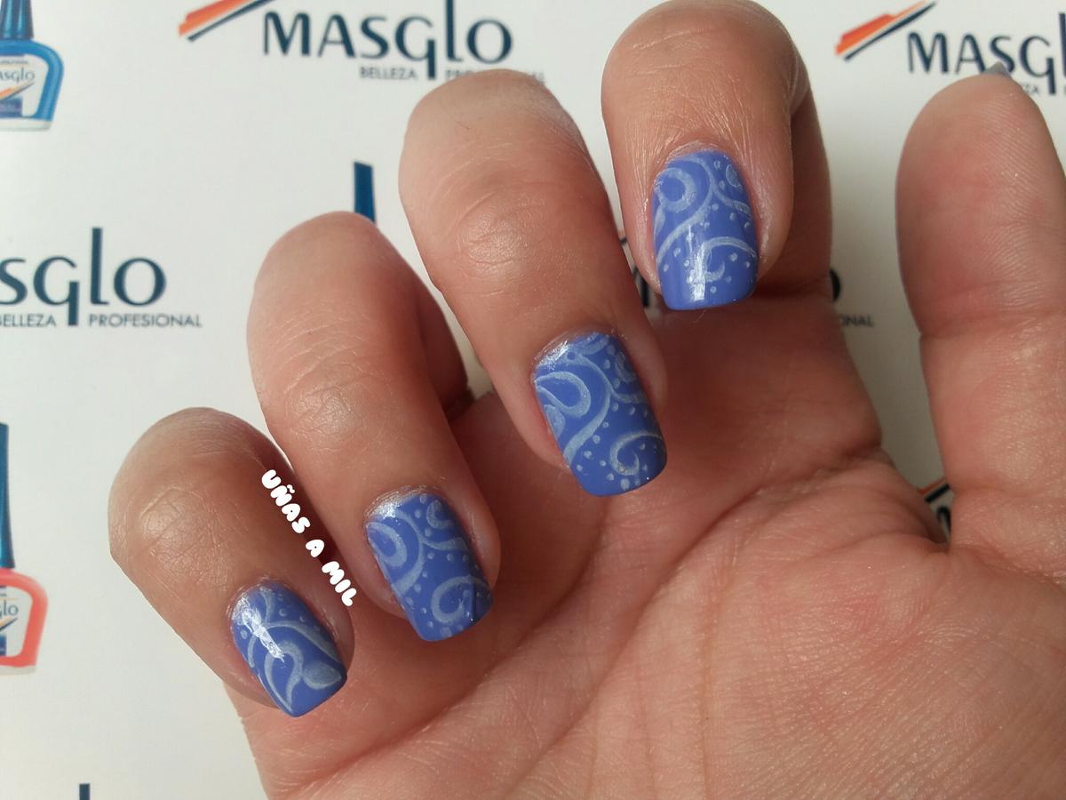 uñas_a_mil_masglo_nail_art_arabescos_diseño_decoración_uñas_azul_morado_puritana (1)