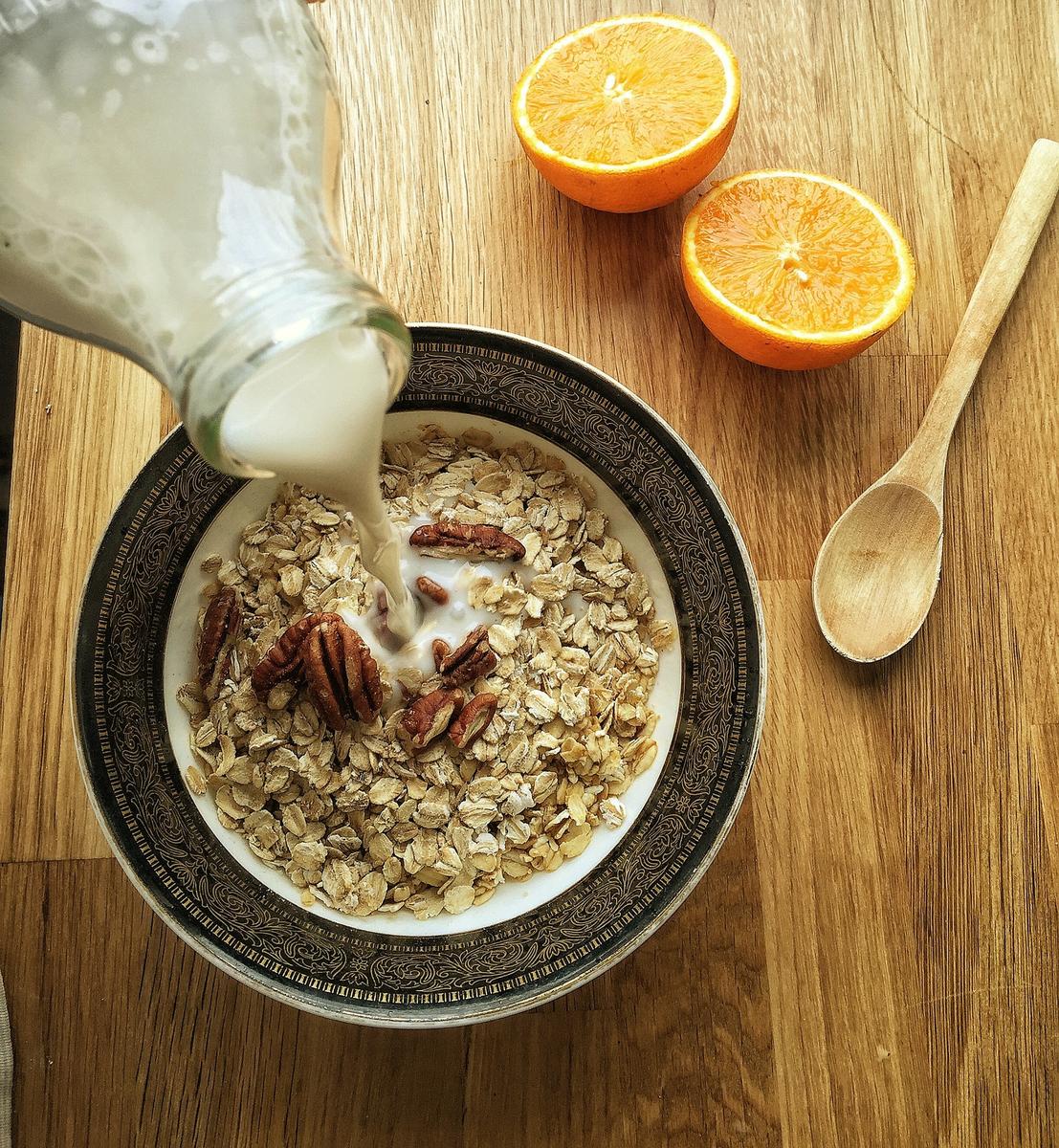 avena con leche - beneficios de la avena - dietas para adelgazar