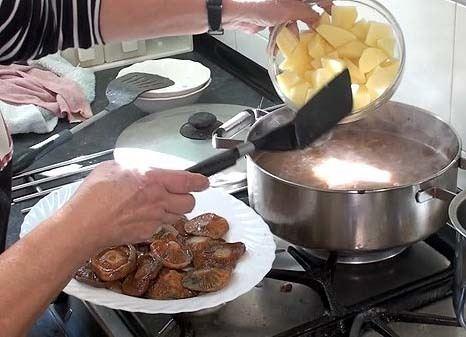 Añadimos las patatas