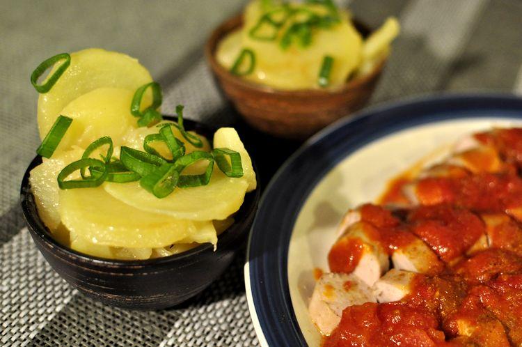 currywurst-casero-con-patatas-fritas-estilo-aleman-14