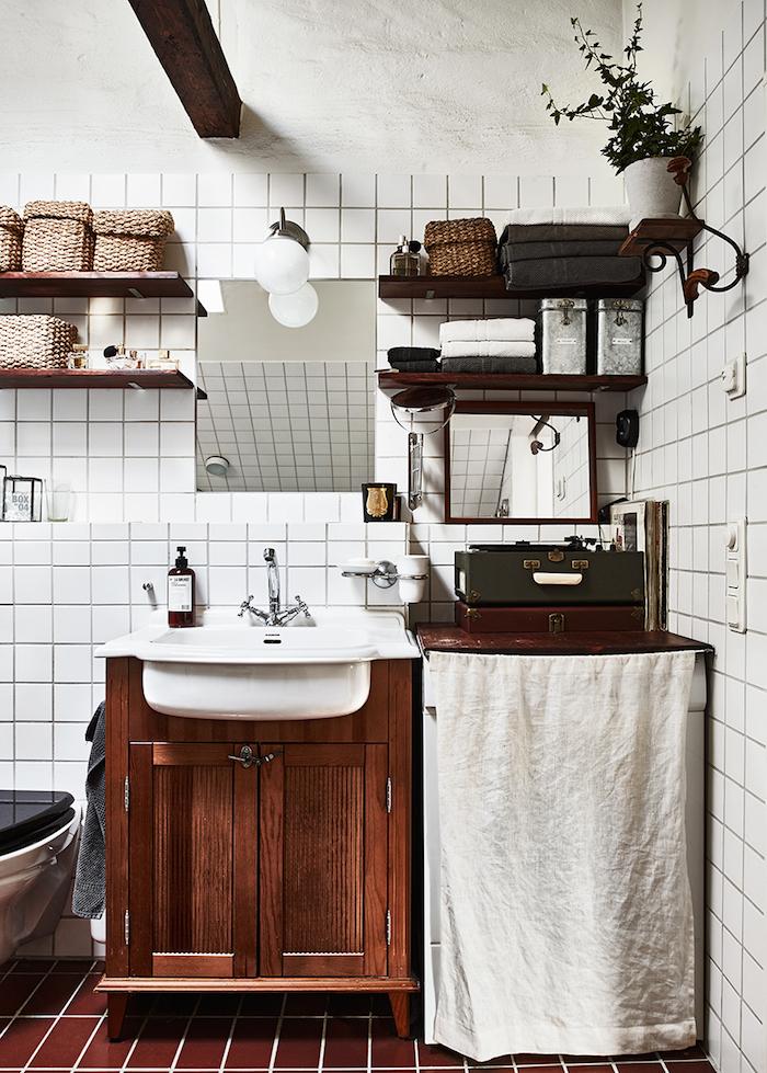 baño en la buhardilla