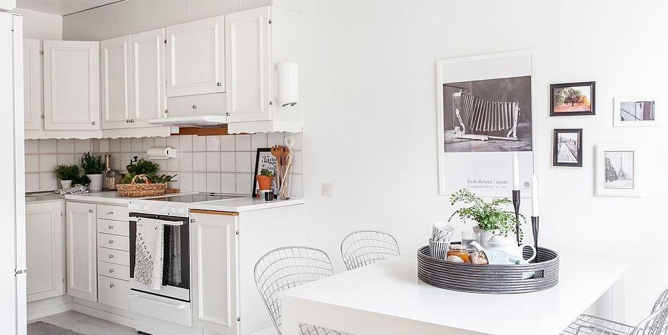 Un apartamento blanco. Luminosidad y amplitud.