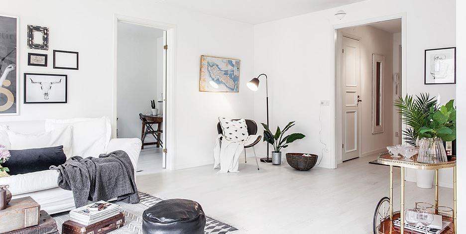 Un apartamento blanco. Luminosidad y amplitud.