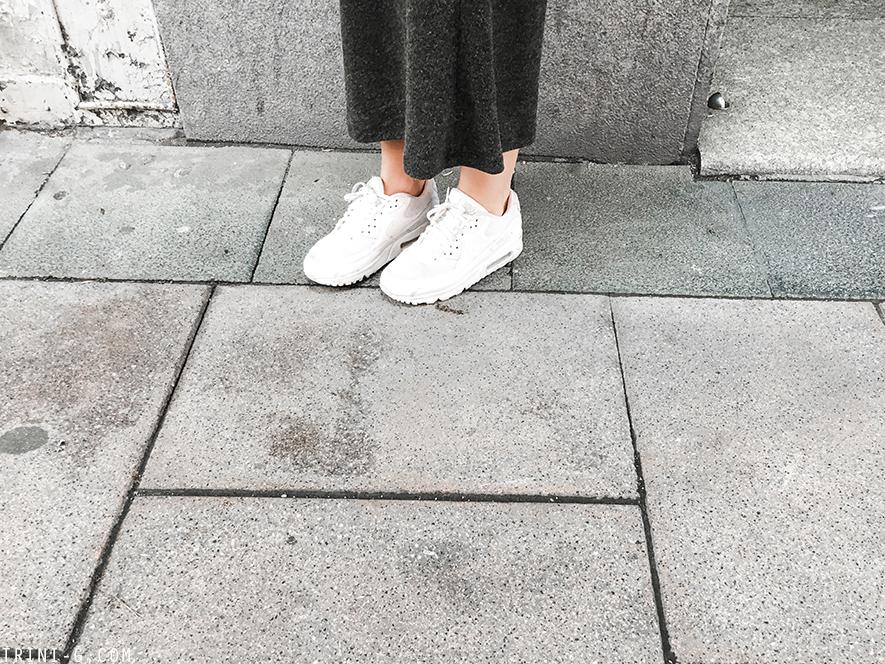 Trini | T by Alexander Wang dress Mansur Gavriel bag