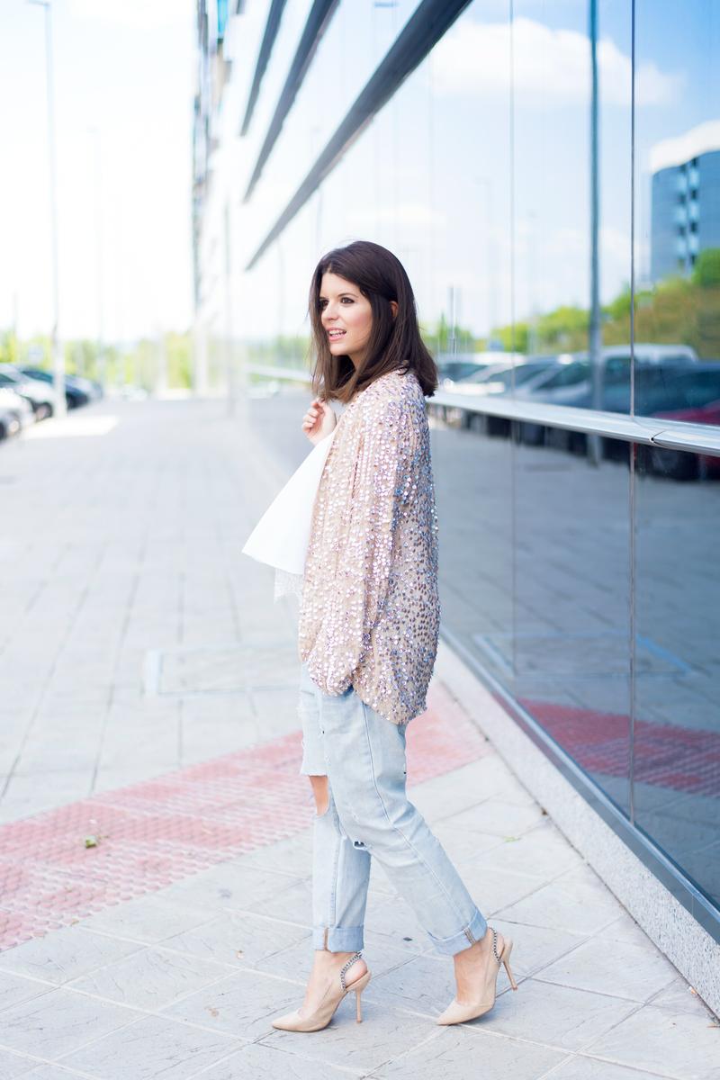 look chic con vaqueros boyfriend