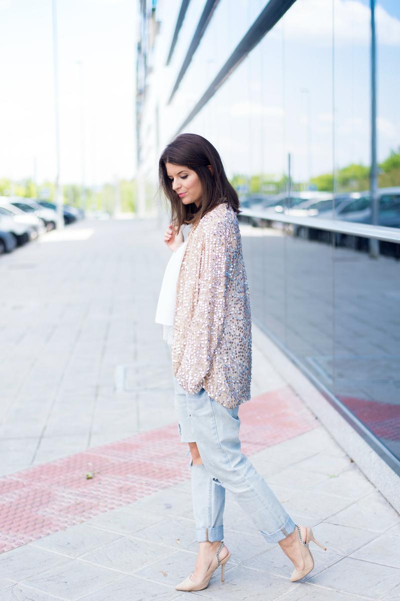 look chic con vaqueros boyfriend