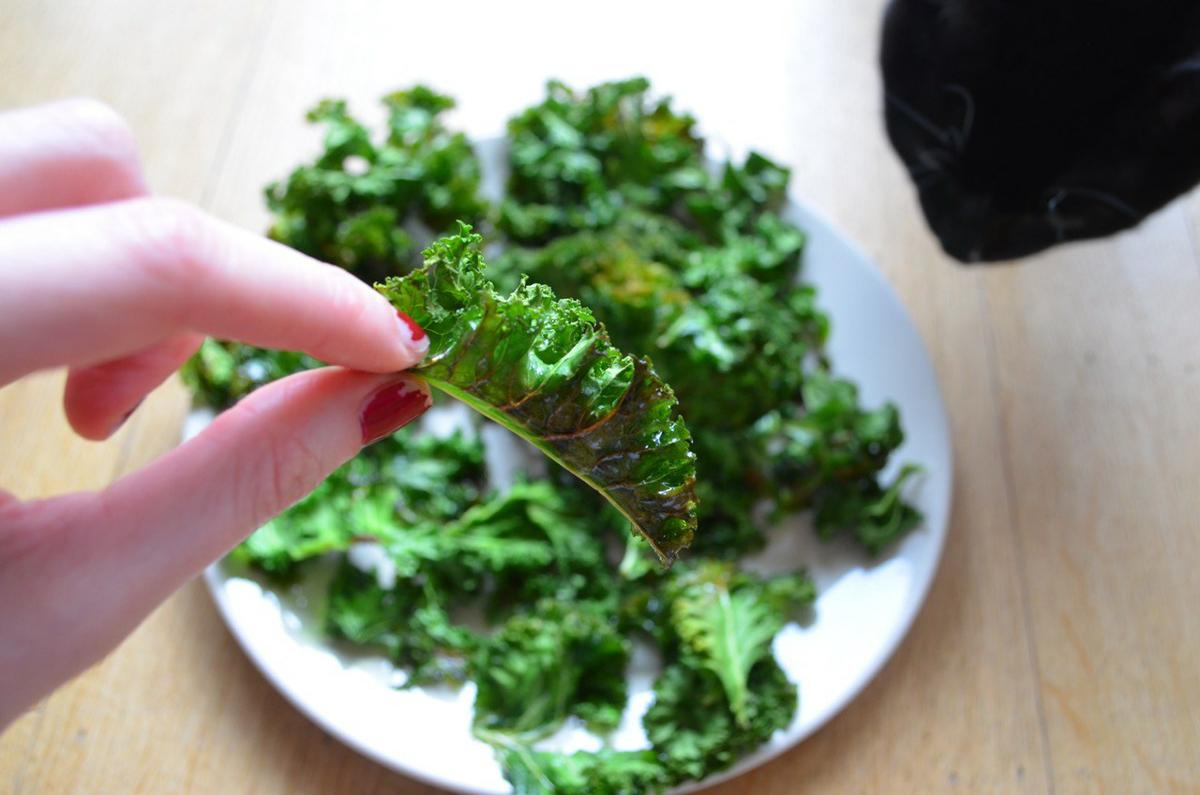 chips de kale o col rizada
