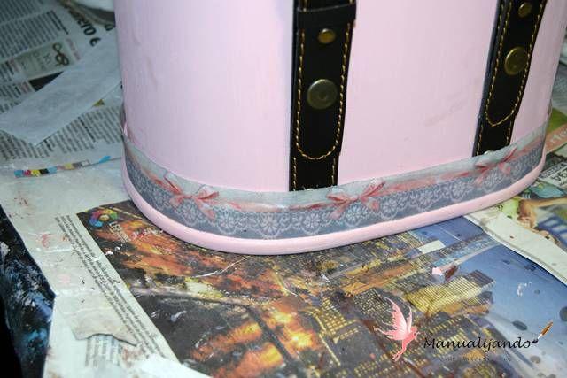 Neceser con pintura a la tiza y papel arroz 5