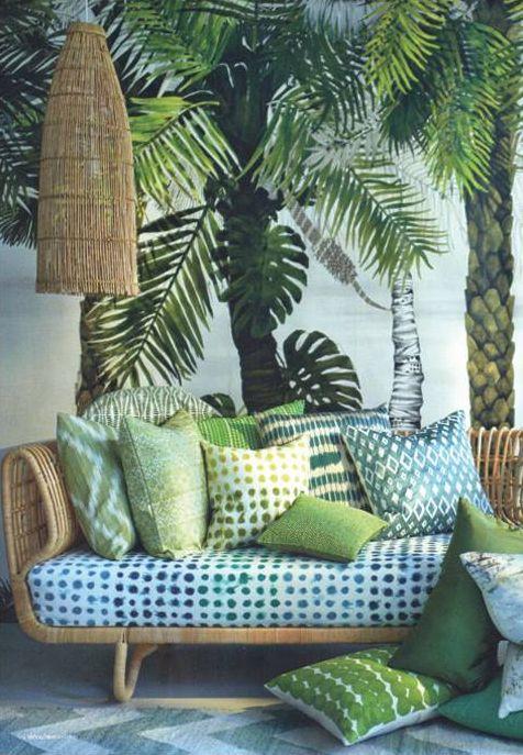 tendencias_de_decoración_para_el_verano_2016_rincón_decorado_con_estampados_tropicales