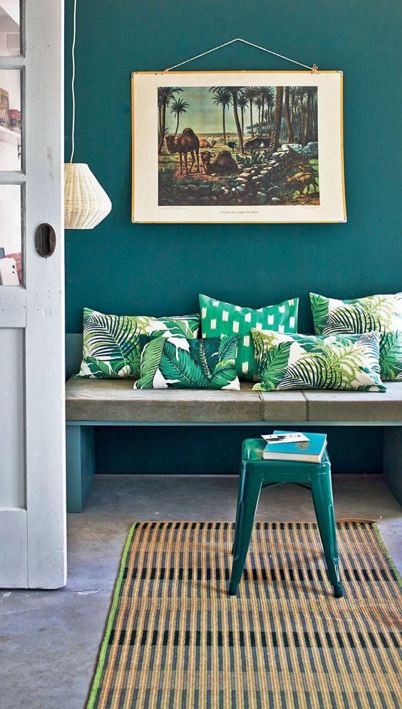 tendencias_de_decoración_para_el_verano_2016_cojines_con_estampados_tropicales