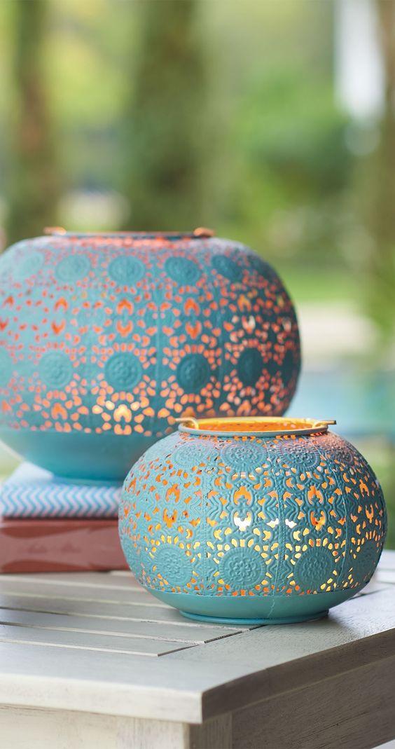 tendencias_de_decoración_para_el_verano_2016_detalle_portavelas_metálicas