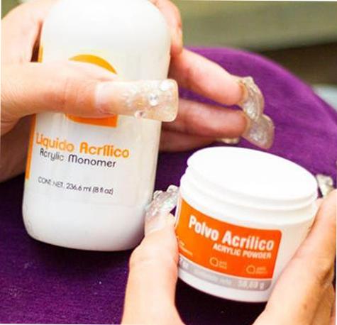 Materiales para las uñas acrílicas