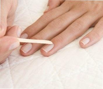 Colocar uñas acrílicas