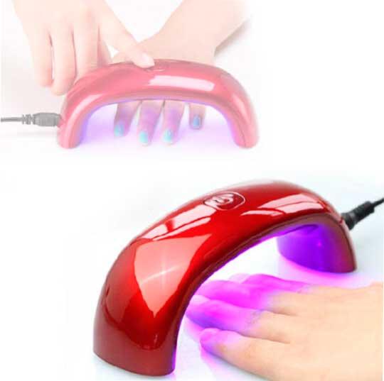 Uñas de gel con LED