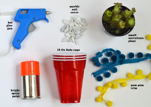 3_DIY_para_decorar_una_mesa_de_verano_materiales_para_vasos_personalizados