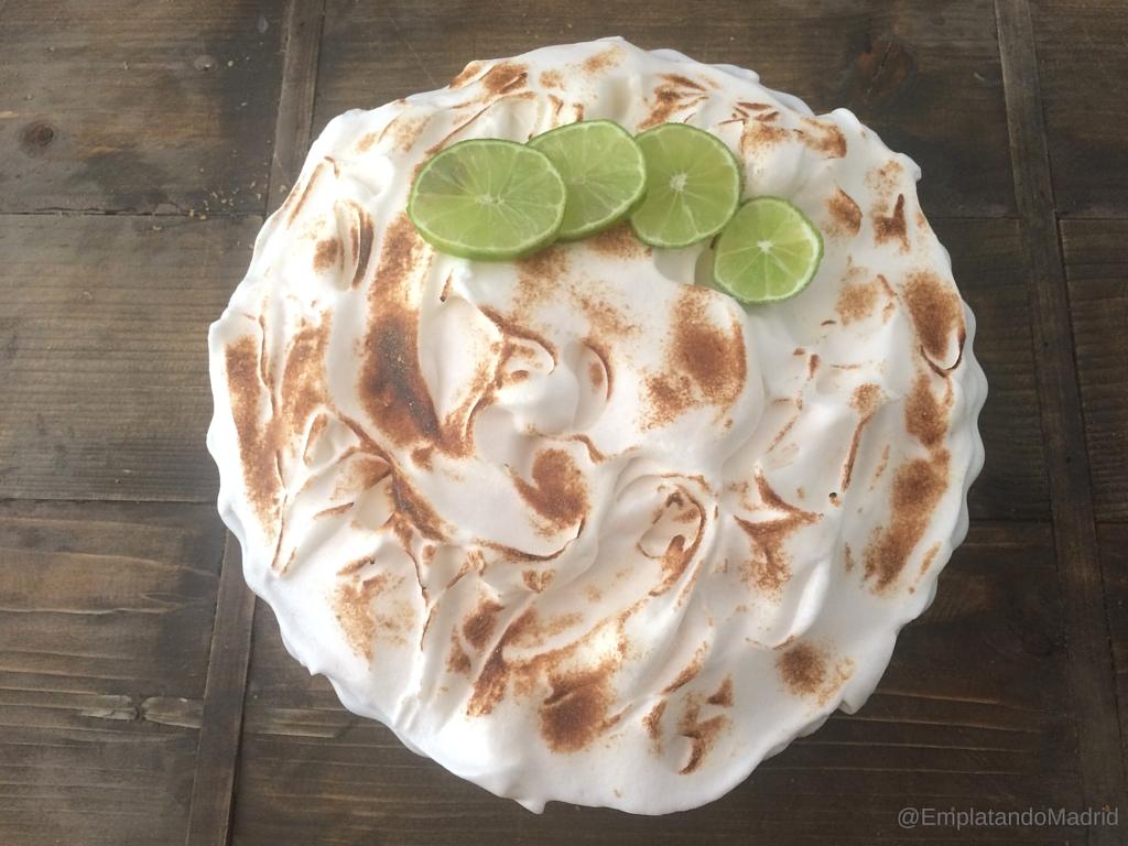 Terminando y decorando el Key Lime Pie