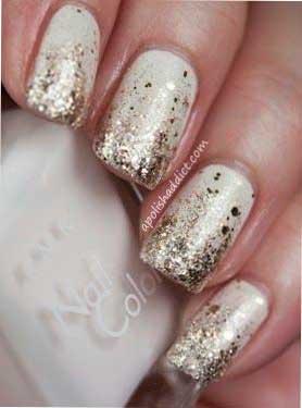 Manicura con glitter para bodas