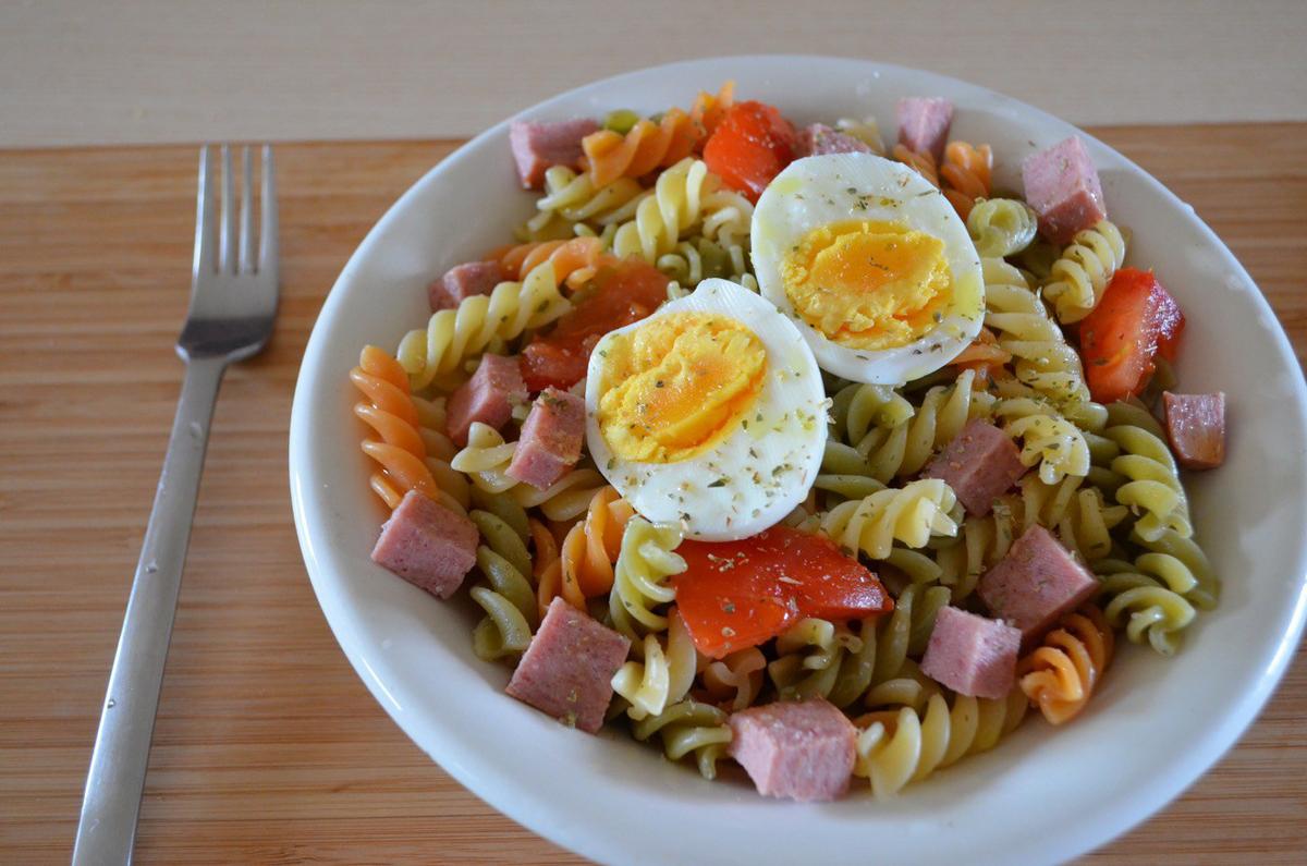 pasta con pavo y huevo