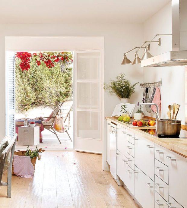 cocina con salida al patio