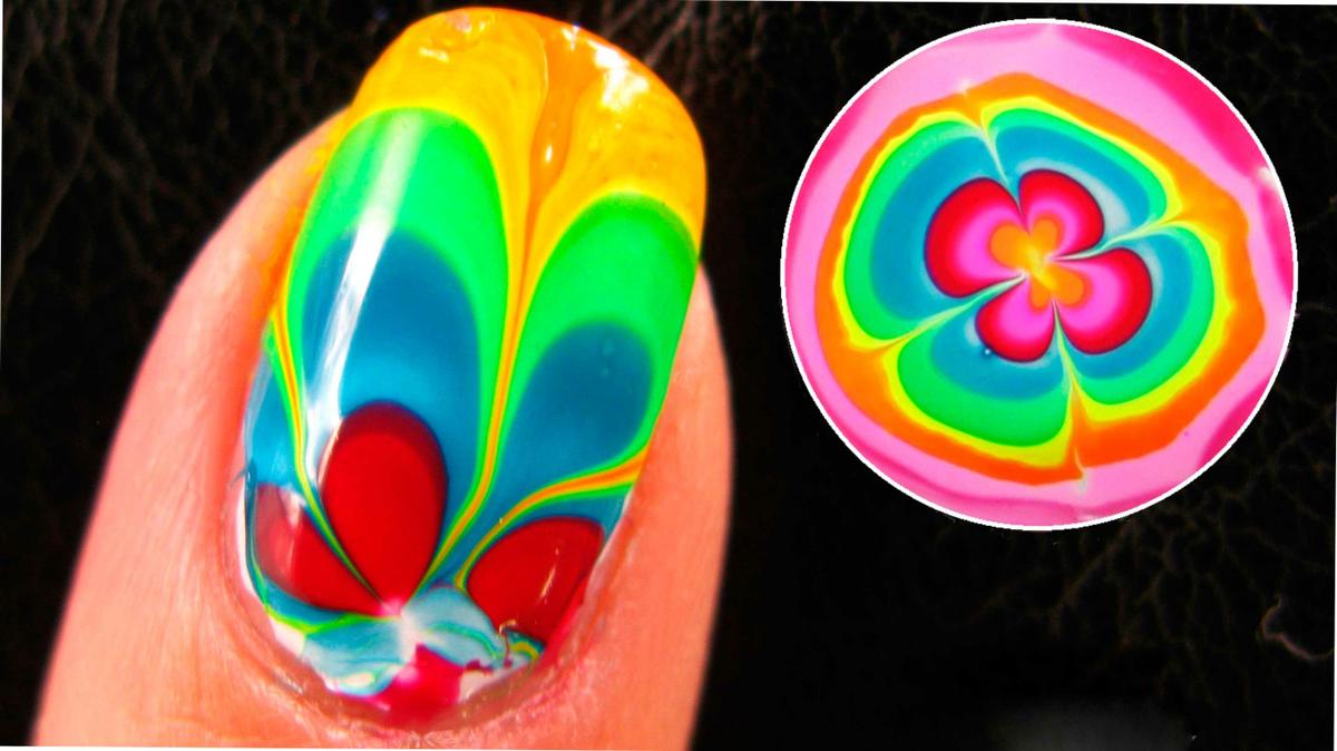 uñas al agua con flores