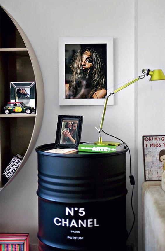 10. ¿Quién iba a decirnos que un bidón podría ser hasta estéticamente glamuroso? Chanel siempre tiene ese efecto, y más si nos imaginamos que de verdad contiene el tan deseado Nº 5