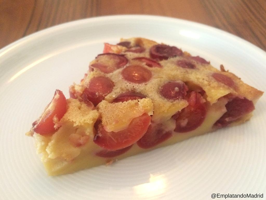 Deja enfriar y sirve con un helado si quieres.