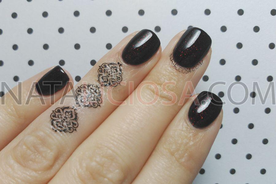 vampira polish de eyeko