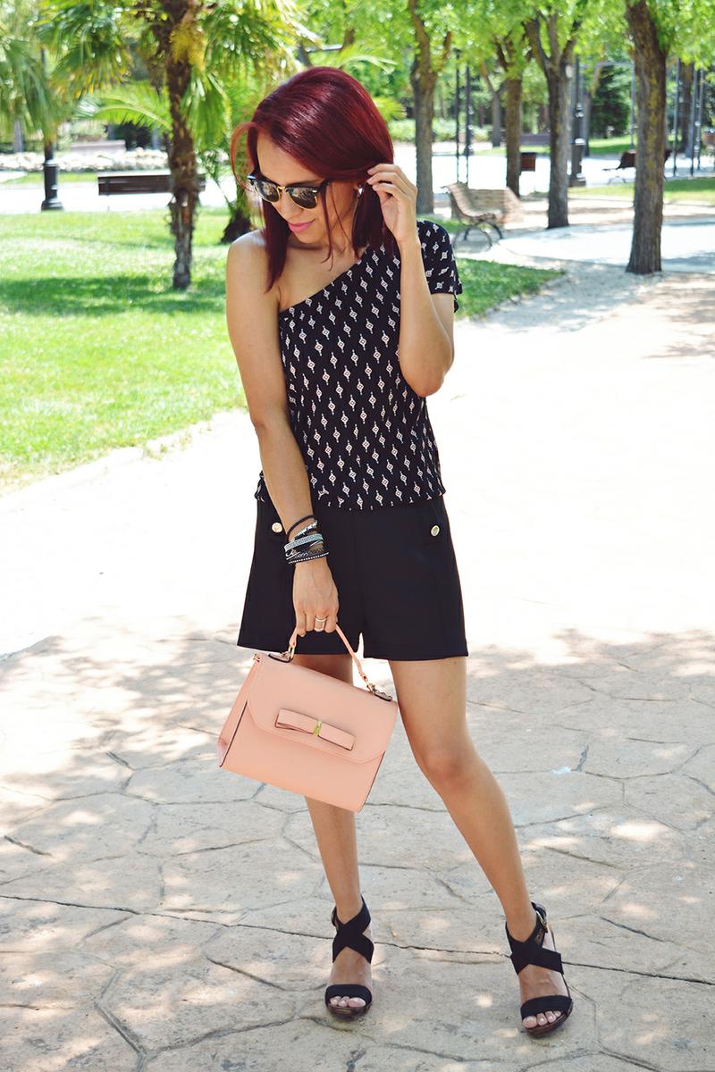 Total black summer 3