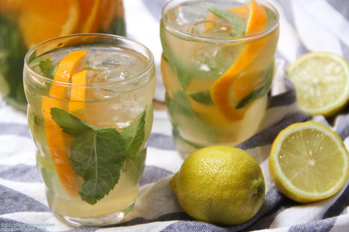 Bebida refrescante con jengibre