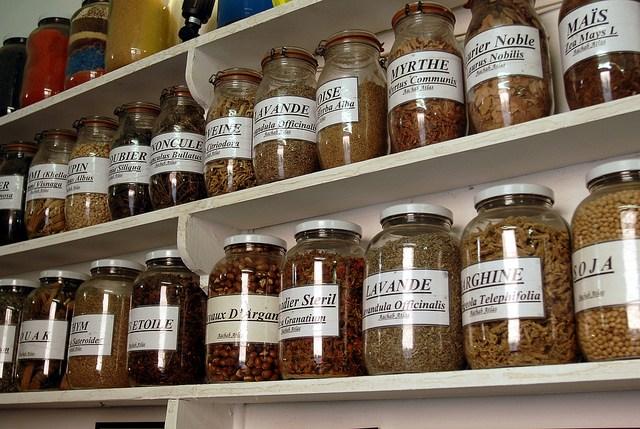 fitoterapia en herbolarios y farmacias