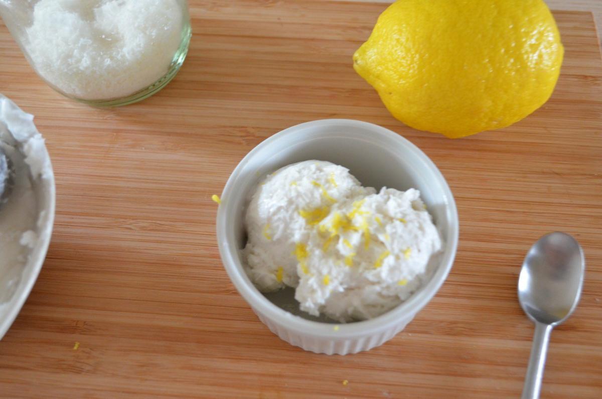 helado de limón y coco saludable
