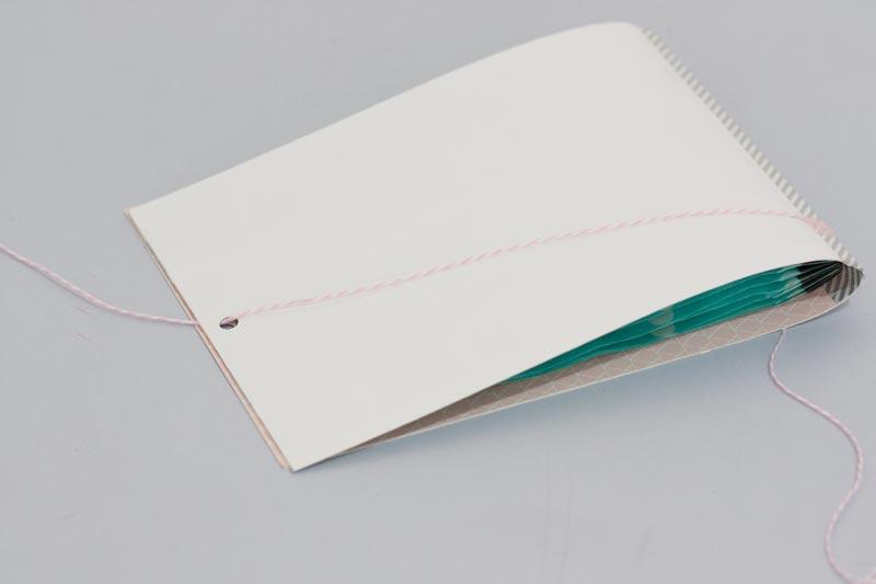 Como hacer un álbum para guardar tus fotos.