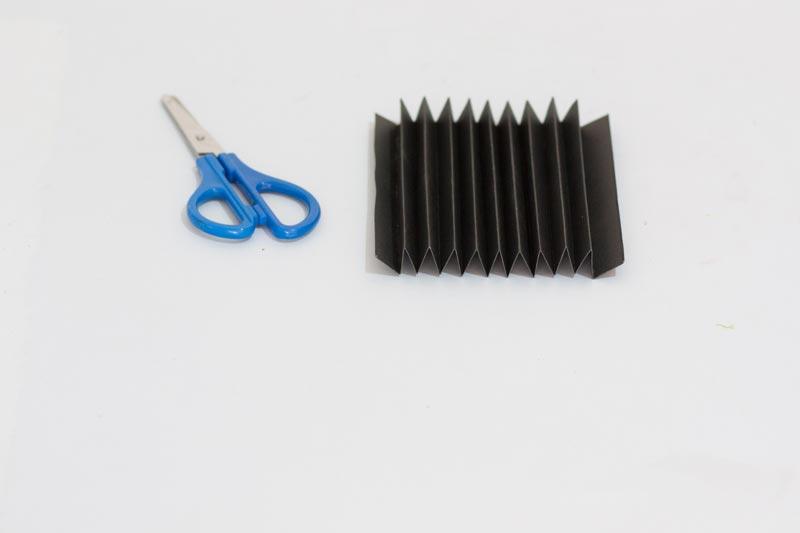 Como hacer un álbum para guardar tus fotos.