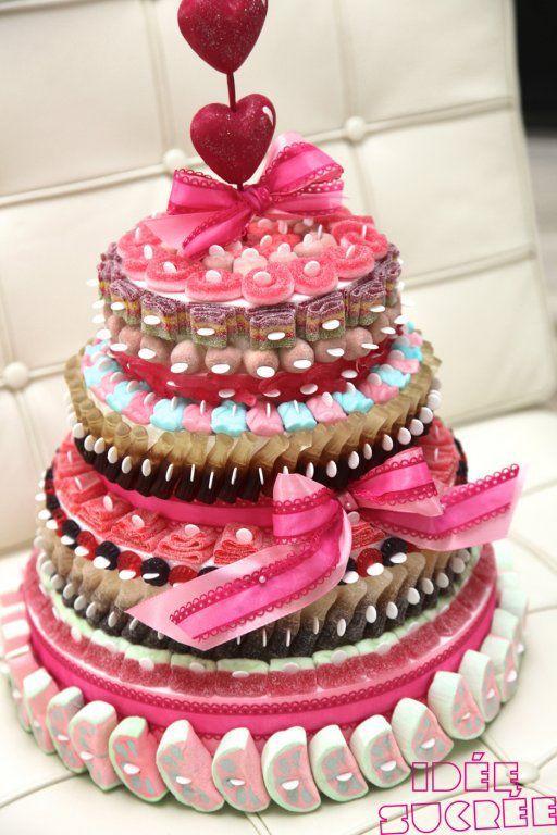 torta con golosinas