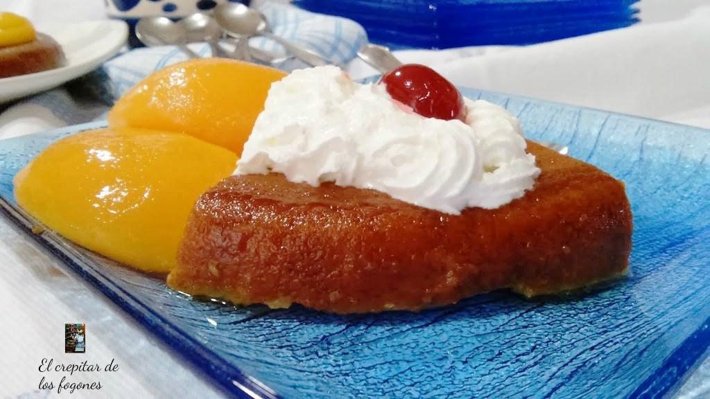 flan de melocotón
