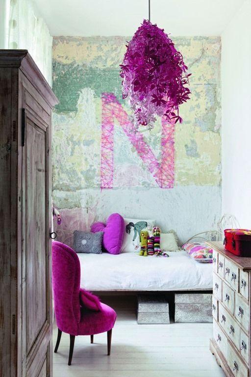 Pantone Bodacious