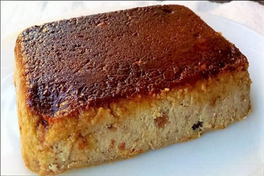 budin-de-pan-con-topping-de-fresas.jpg