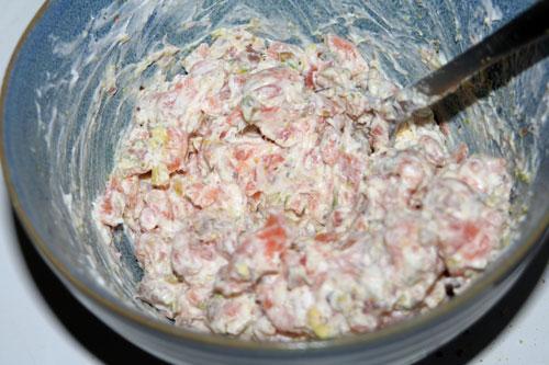 preparar-la-pasta-de-salmon-y-queso