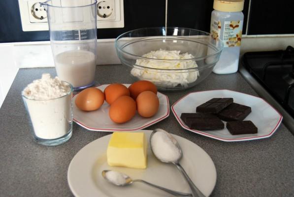 profiteroles-caseros-de-nata (crema de leche)-y-chocolate-portada-ingredientes