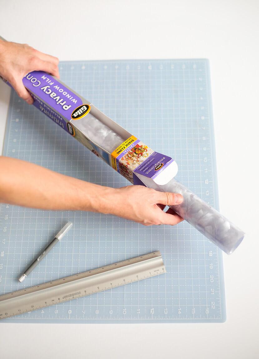 Cómo_personalizar_tus_ventanas_DIY_film_para_ventanas