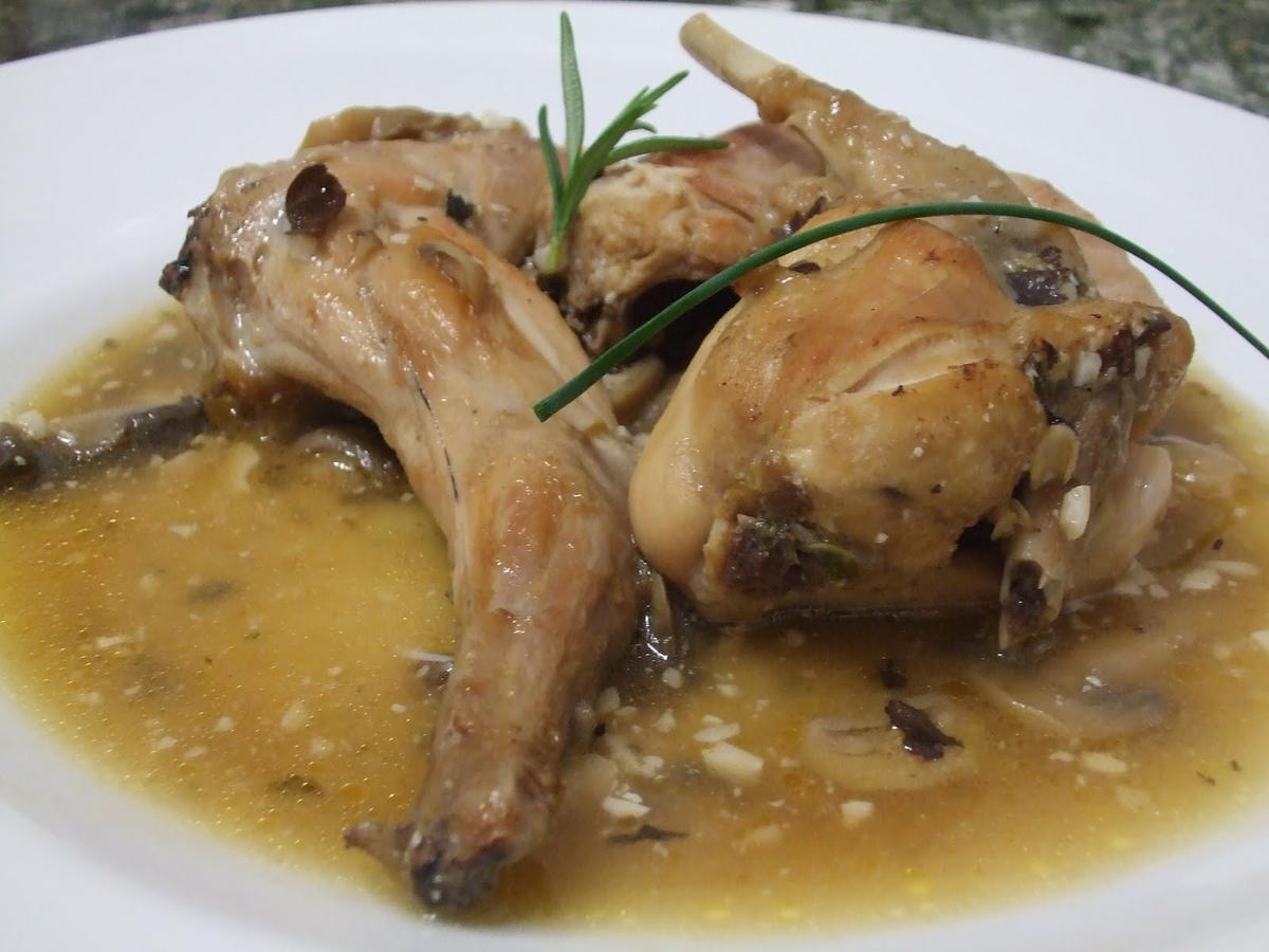 Conejo en salsa